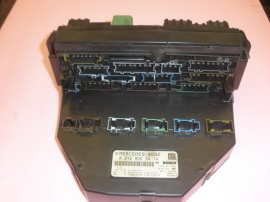 Mercedes Benz - Fuse Box - 2129003414